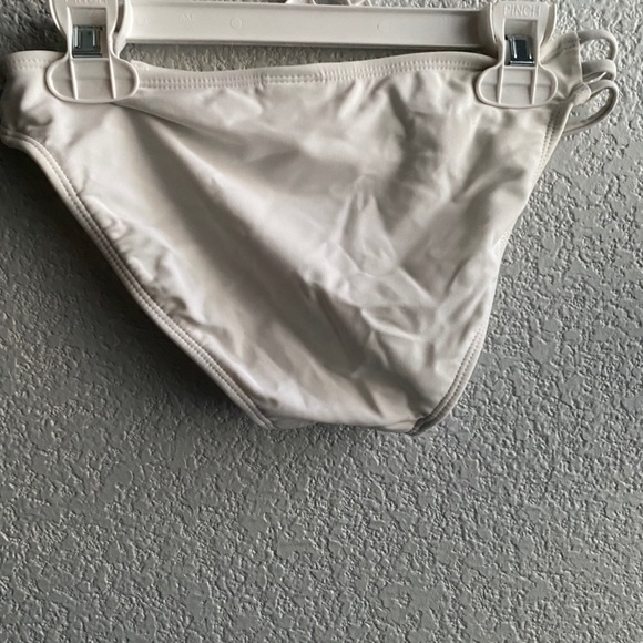 Target Xhilaration White Bikini Bottoms - Picture 3 of 3